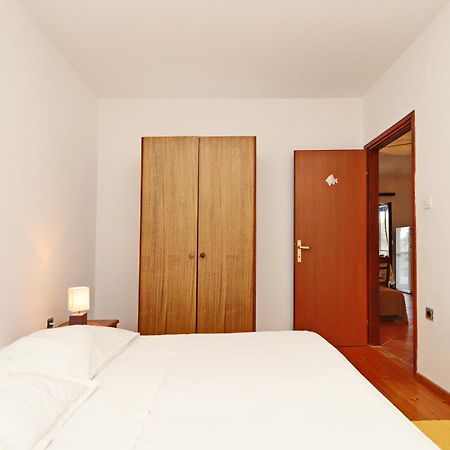 Apartments By The Sea Prizba, Korcula - 4484 Номер фото